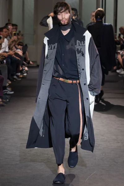 Look 43